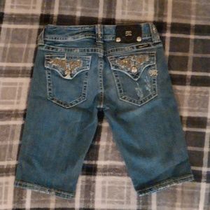 Miss Me cropped jeans (size 28)